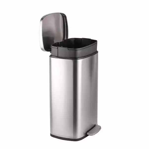 Dunelm Stainless Steel 50L Pedal Bin 4 Dunelm Stainless Steel 50L Pedal Bin - Image 4