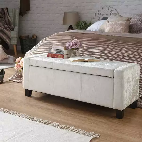 GFW Verona Crushed Velvet Ottoman 6 GFW Verona Crushed Velvet Ottoman - Image 6