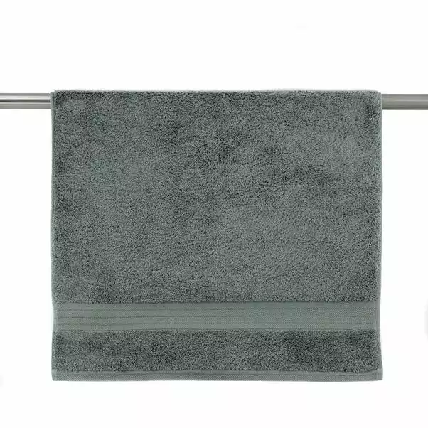 Dunelm Forest Green Egyptian Cotton Towel 4 Dunelm Forest Green Egyptian Cotton Towel - Image 4