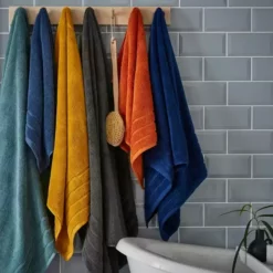 Dunelm Teal Ultimate Towel -Dunelm Sales Store 1000166700 alt02