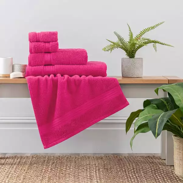 Dunelm Fuchsia Egyptian Cotton Towel 1 Dunelm Fuchsia Egyptian Cotton Towel