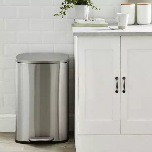 Dunelm Stainless Steel 50L Pedal Bin 1 Dunelm Stainless Steel 50L Pedal Bin