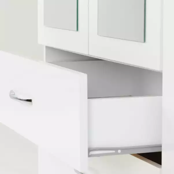 Seconique Nevada Triple 2 Drawer Wardrobe, Mirrored 6 Seconique Nevada Triple 2 Drawer Wardrobe, Mirrored - Image 6