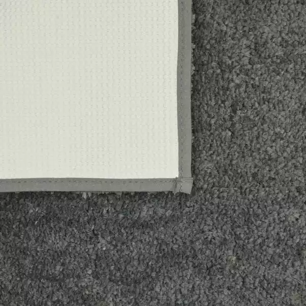 Dunelm Ultimate Dark Grey 100% Recycled Polyester Anti Bacterial Bath Mat 3 Dunelm Ultimate Dark Grey 100% Recycled Polyester Anti Bacterial Bath Mat - Image 3