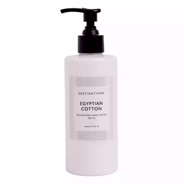 Wax Lyrical Egyptian Cotton Hand Lotion 300ml 2 Wax Lyrical Egyptian Cotton Hand Lotion 300ml - Image 2