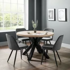 Julian Bowen Berwick Round Dining Table Oak
