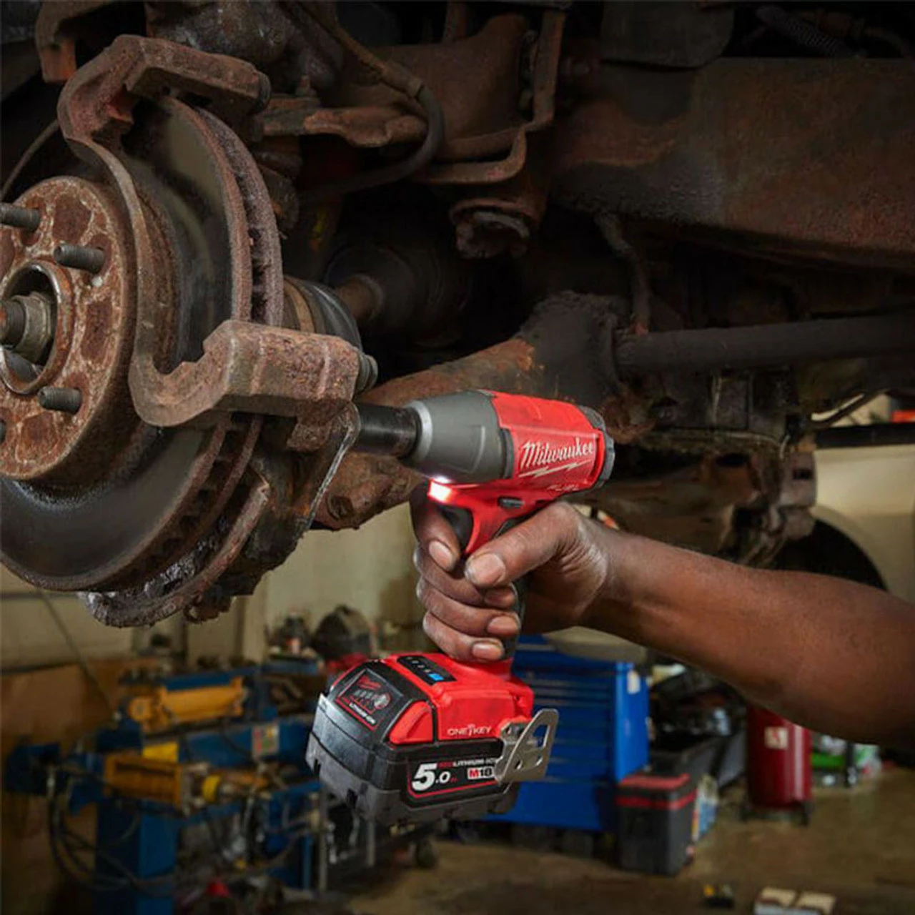 Milwaukee M18 ONEIWF38-502X One-Key Fuel 3/8" Impact Wrench With 2x 5.0Ah Batteries 4 Milwaukee M18 ONEIWF38-502X One-Key Fuel 3/8" Impact Wrench With 2x 5.0Ah Batteries - Image 4