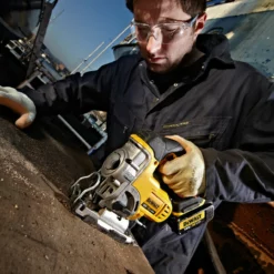 DeWalt DCS331M1 XR Jigsaw 18V With 1x 4.0Ah Battery -Dunelm Sales Store 92114 5 82741.1642608813.1280.1280 34295.1644575259.1280.1280 60731.1663684087