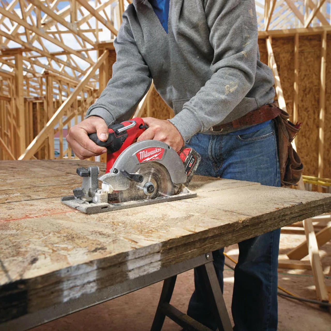 Milwaukee M18 CCS55-0 18V Fuel 165mm Circular Saw (Body Only) 15 Milwaukee M18 CCS55-0 18V Fuel 165mm Circular Saw (Body Only) - Image 15