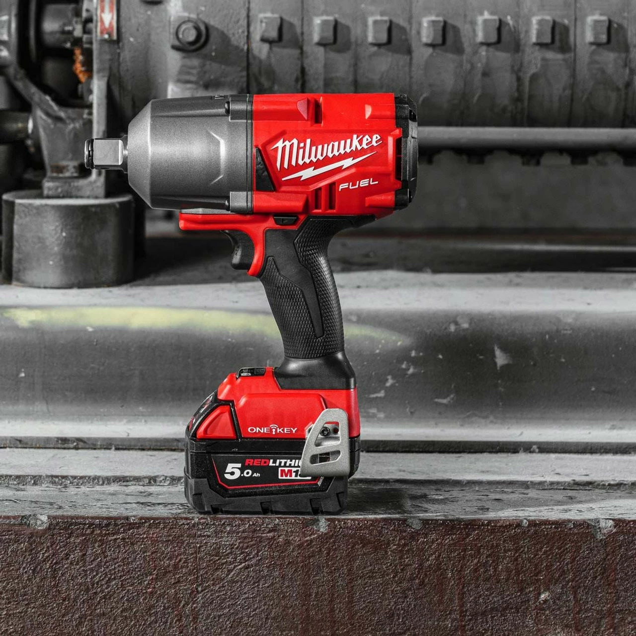 Milwaukee M18 ONEFHIWF34-552X 18V Fuel 3/4" Brushless One-Key Impact Wrench With 2x 5.5Ah Batteries 4 Milwaukee M18 ONEFHIWF34-552X 18V Fuel 3/4" Brushless One-Key Impact Wrench With 2x 5.5Ah Batteries - Image 4