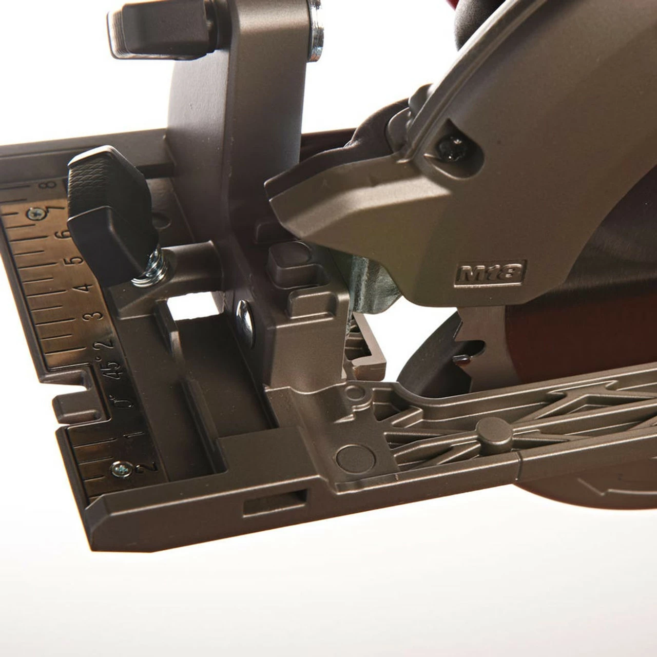 Milwaukee M18 CCS55-0 18V Fuel 165mm Circular Saw (Body Only) 6 Milwaukee M18 CCS55-0 18V Fuel 165mm Circular Saw (Body Only) - Image 6