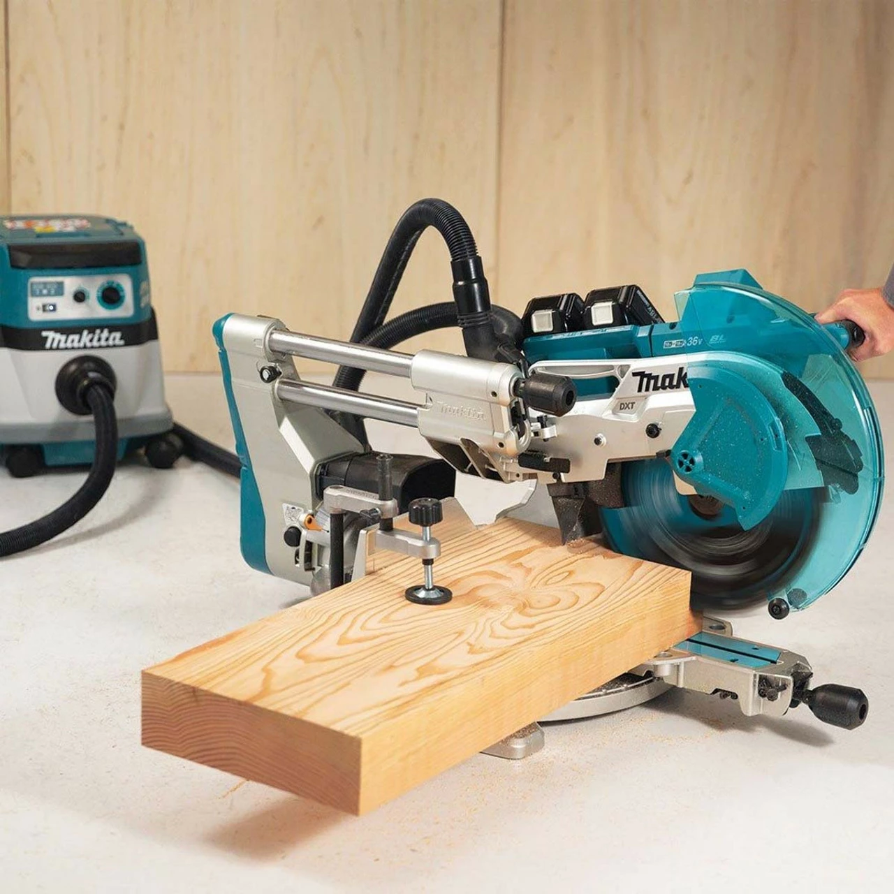Makita DLS211ZU Twin 18V Brushless 305mm Slide Compound Mitre Saw (Body Only) 5 Makita DLS211ZU Twin 18V Brushless 305mm Slide Compound Mitre Saw (Body Only) - Image 5