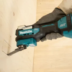 Makita DTM52Z LXT 18V Brushless Multi-Tool (Body Only) 13 Makita DTM52Z LXT 18V Brushless Multi-Tool (Body Only) -Dunelm Sales Store Artboard 2 64903.1663689822