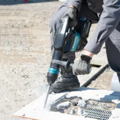 Makita HM001GD202 40V Max XGT Brushless SDS Max Demolition Hammer With 2x 2.5Ah Batteries -Dunelm Sales Store Artboard 3 13839.1663690072