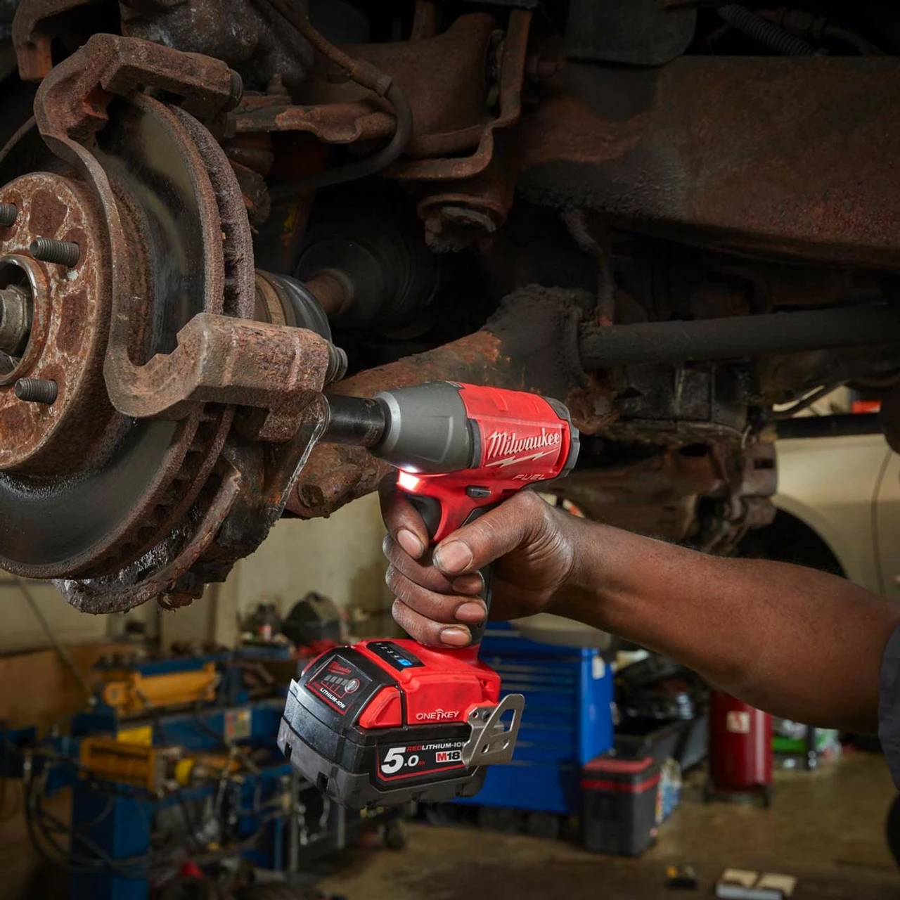 Milwaukee M18 ONEIWF38-0 18V Fuel One-Key Compact 3/8" Impact Wrench (Body Only) 6 Milwaukee M18 ONEIWF38-0 18V Fuel One-Key Compact 3/8" Impact Wrench (Body Only) - Image 6