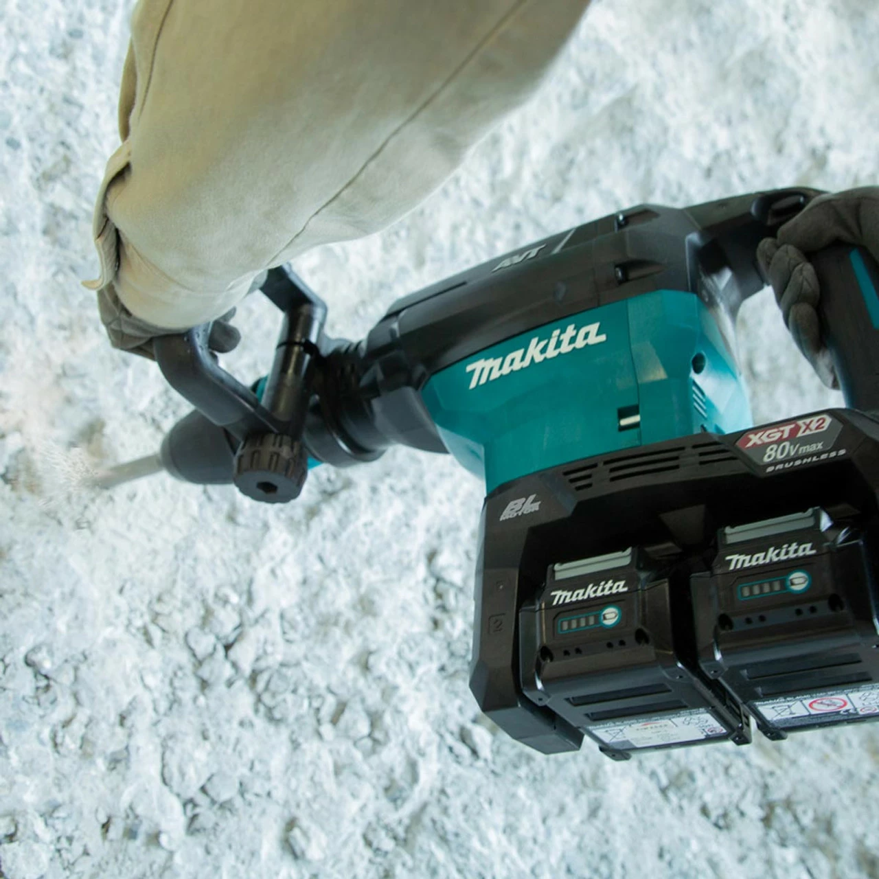 Makita HM002GZ03 Twin 40V Max XGT SDS Max Demolition Hammer (Body Only) 5 Makita HM002GZ03 Twin 40V Max XGT SDS Max Demolition Hammer (Body Only) - Image 5