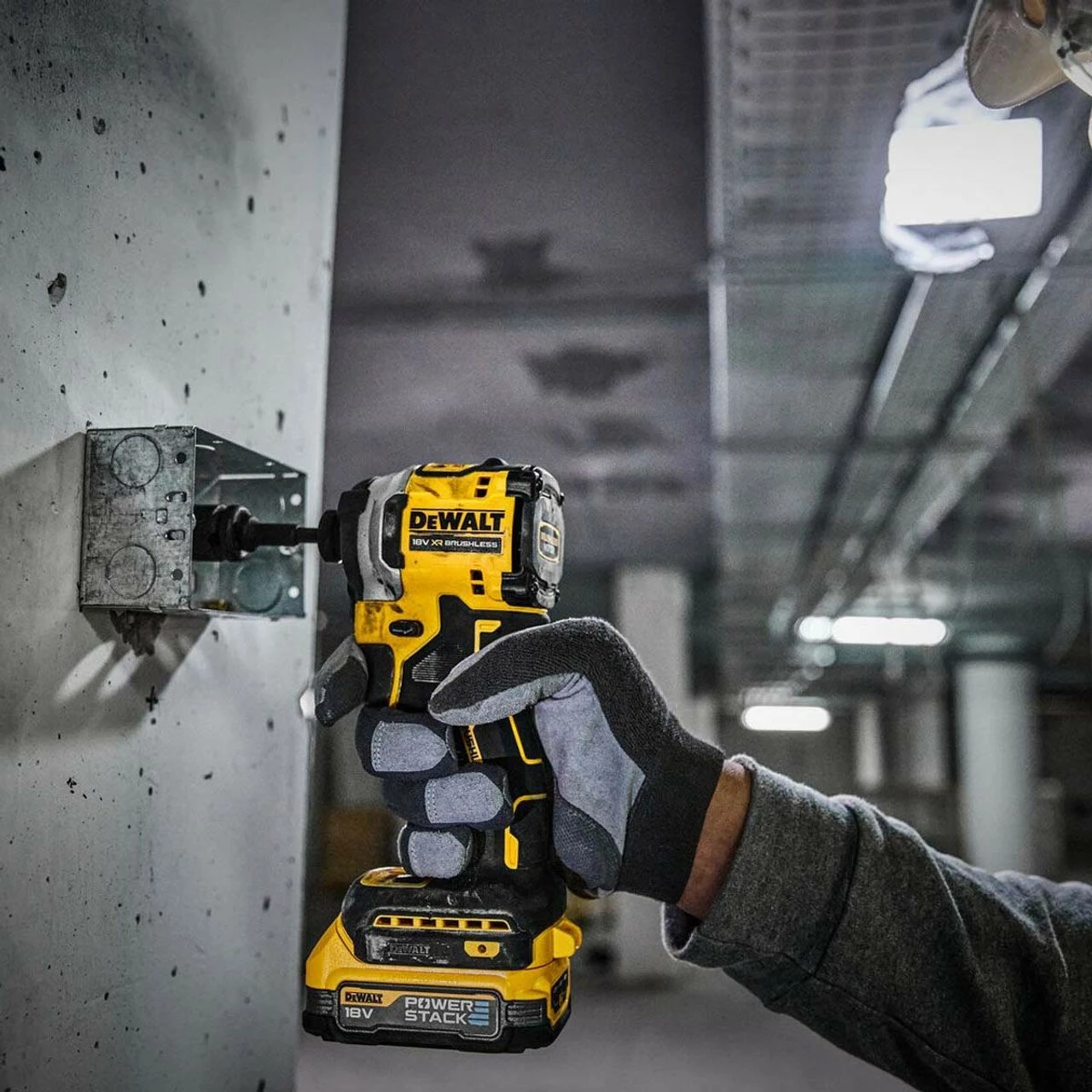 DeWalt DCF850E2T 18V XR Brushless Impact Driver With 2x Powerstack Batteries 5 DeWalt DCF850E2T 18V XR Brushless Impact Driver With 2x Powerstack Batteries - Image 5