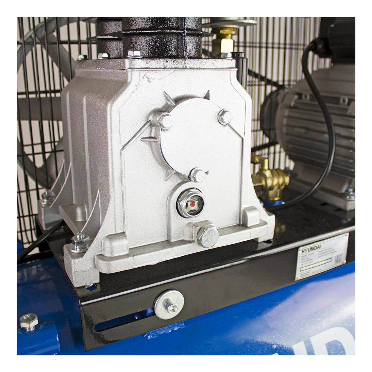 Hyundai HY3100P 100 Litre Belt Drive Air Compressor 6 Hyundai HY3100P 100 Litre Belt Drive Air Compressor - Image 6