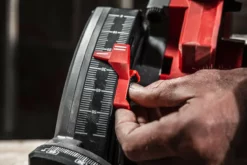 Milwaukee M18 FPS55-501X 18V FUEL™ 55mm Brushless Plunge Saw With 1x 5.0Ah Battery -Dunelm Sales Store M18 FPS55 552P Feat 2 22783.1676991649