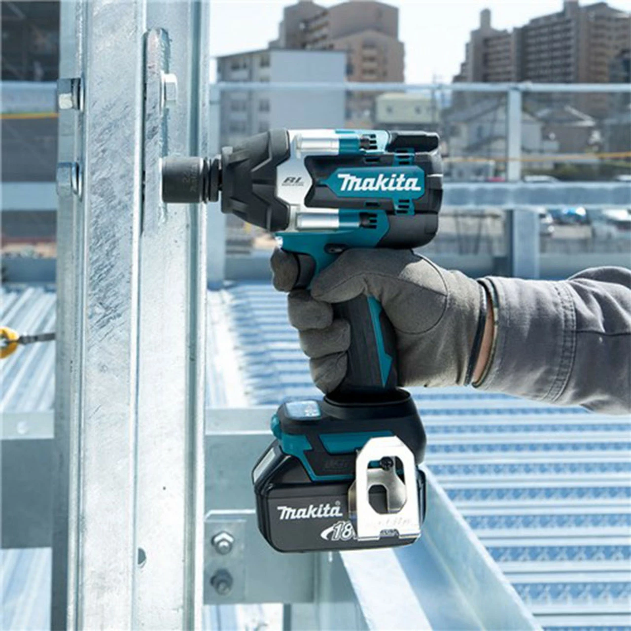 Makita DTW700Z 18V Brushless 1/2" Impact Wrench (Body Only) 2 Makita DTW700Z 18V Brushless 1/2" Impact Wrench (Body Only) - Image 2