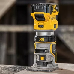 DeWalt DCW604NT 18V XR Brushless 1/4" Router With Base (Body Only) -Dunelm Sales Store dewalt cordless router dcw604nt 3 48822.1663684234